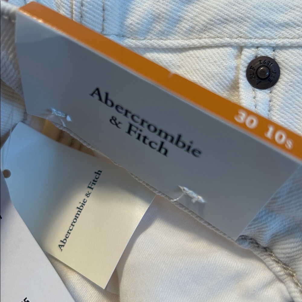 Abercrombie & Fitch WhiteDenim Jeans, 30 10S Ultra High Rise NWT 90’s Straight - Picture 6 of 7